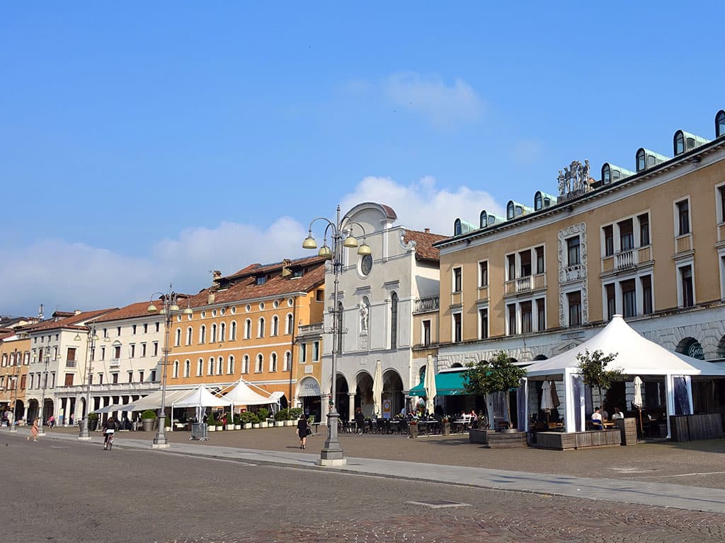 Piazza Martiri